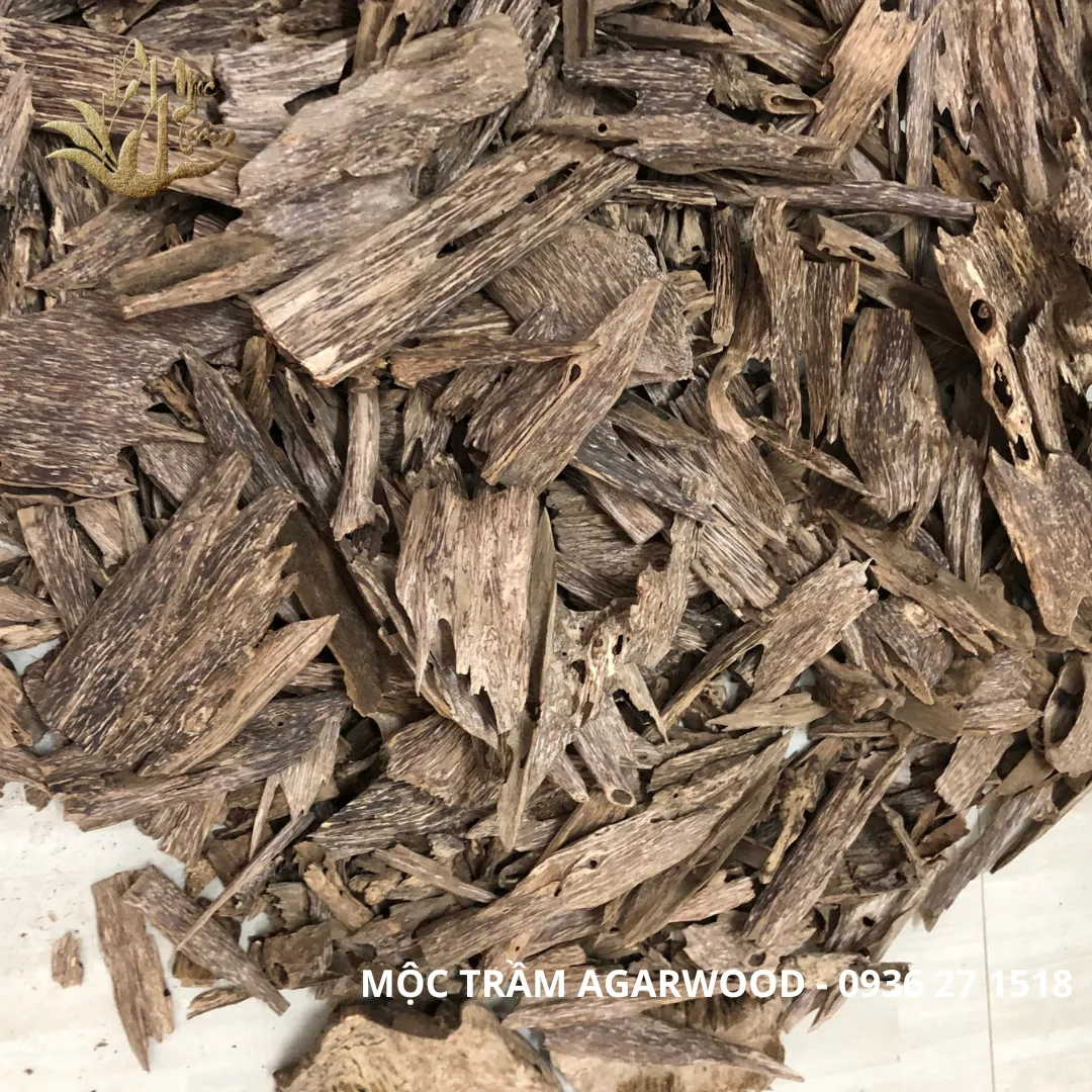Natural Agarwood Chips – “Kien Xi” Vietnamese Wild Oud (Multi-Weight Options)